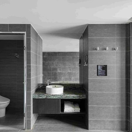 Lakeshore Hotel Szuao Kültér fotó