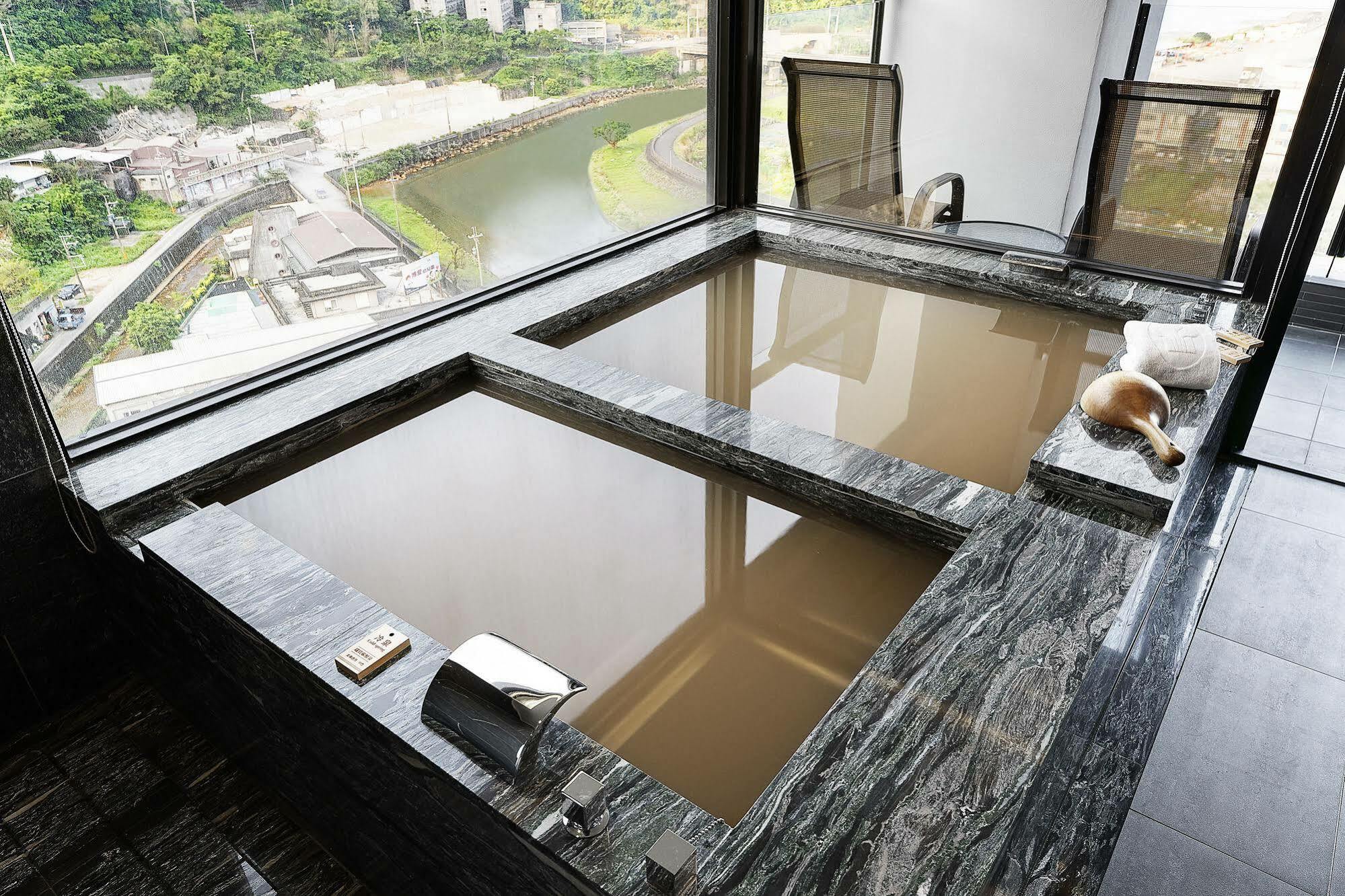 Lakeshore Hotel Szuao Kültér fotó